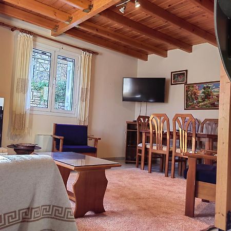 Villa Plataniotissa Mansion Kalavryta Esterno foto