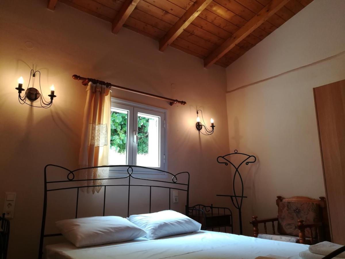 Villa Plataniotissa Mansion Kalavryta Esterno foto